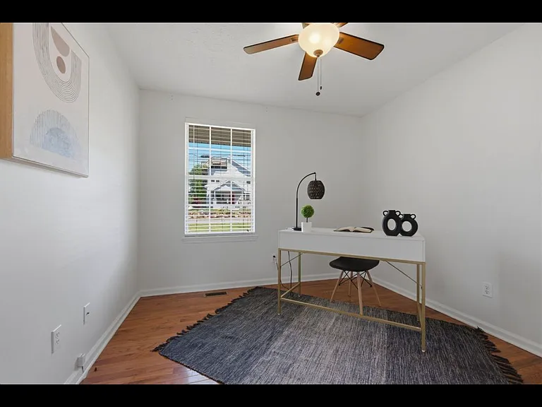 1002 Sharpe Ave — Photo 3