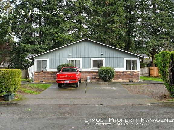 4th image of 1011 NE 142nd Ave