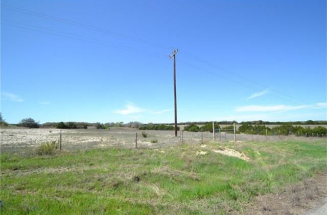 1st image of 901 County Road 288