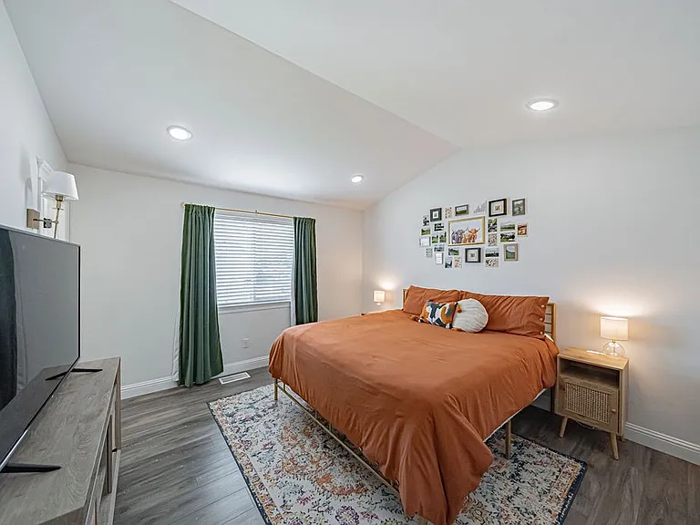 4725 Witts End Way — Photo 9