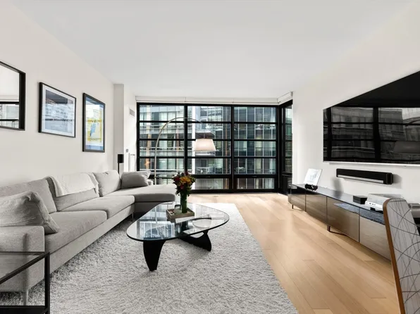 580 Washington St #611, Boston, MA 02111