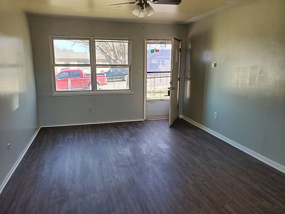 2nd image of 3017 N Hill St