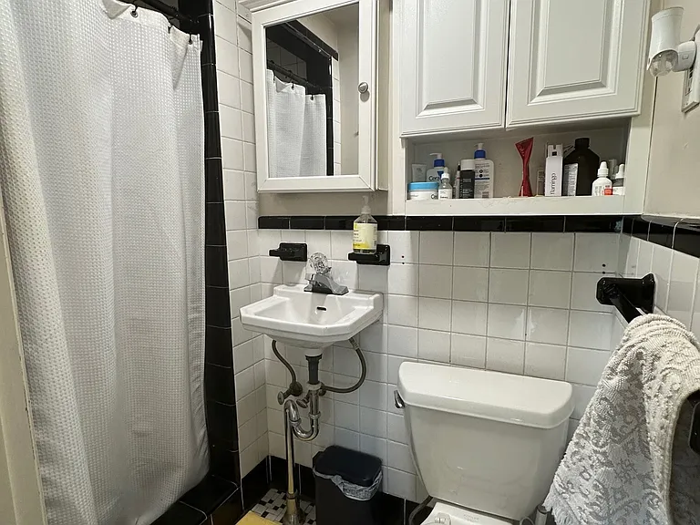 5 Battery St #4 — Photo 7