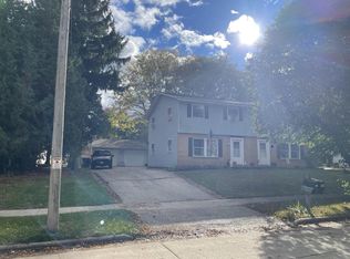 1115 W Sunset Ridge Dr #1117, West Bend, WI 53090