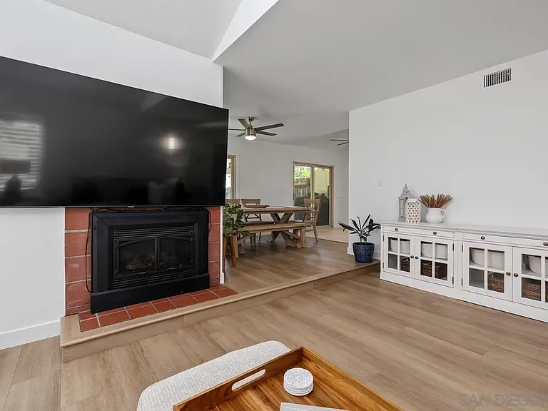 5959 El Escorial Way — Photo 9