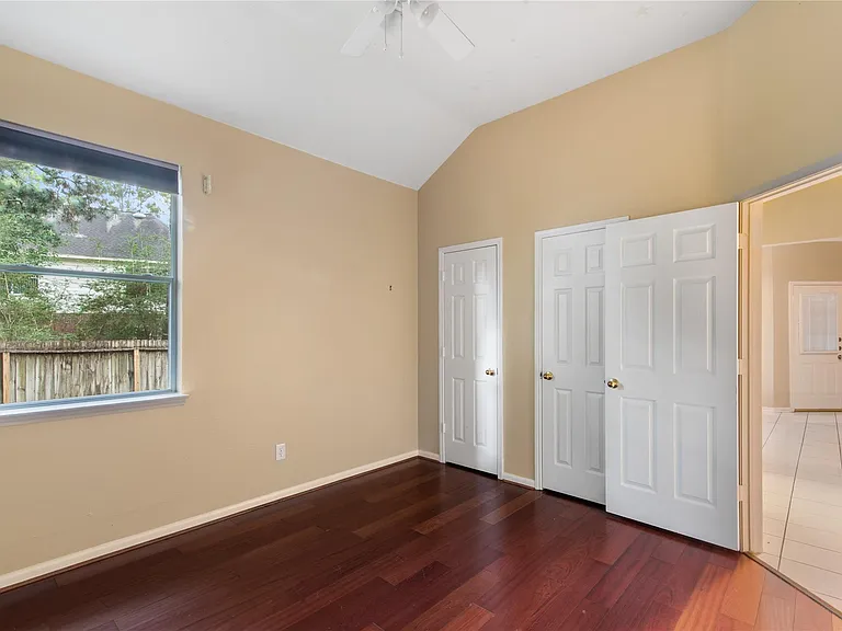 6 Windfern Pl — Photo 12