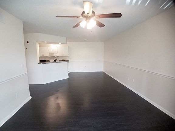 2nd image of 713 Crest Pines Dr APT 232
