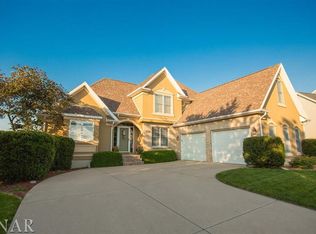 2819 Longmeadow Ln, Bloomington, IL