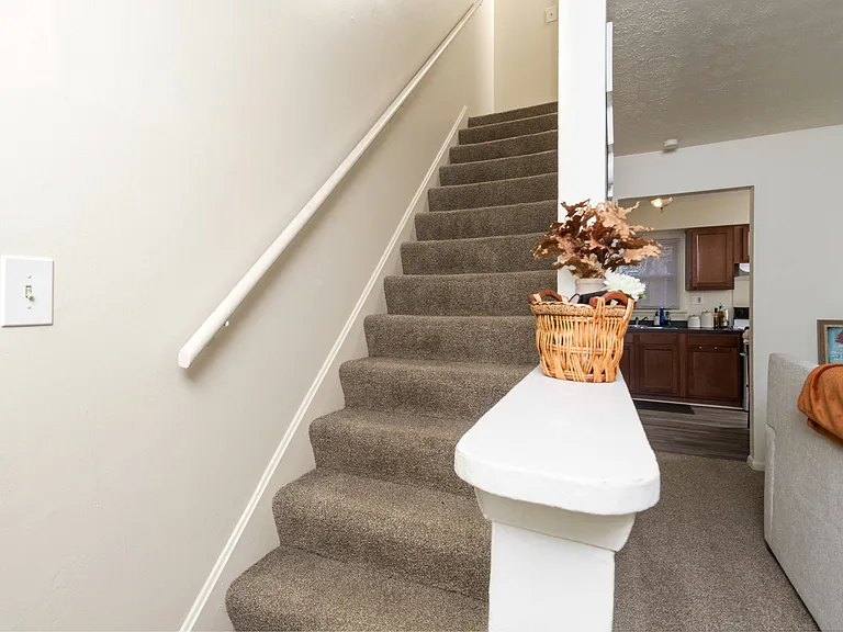 Hidden Creek Apartments | Stairway