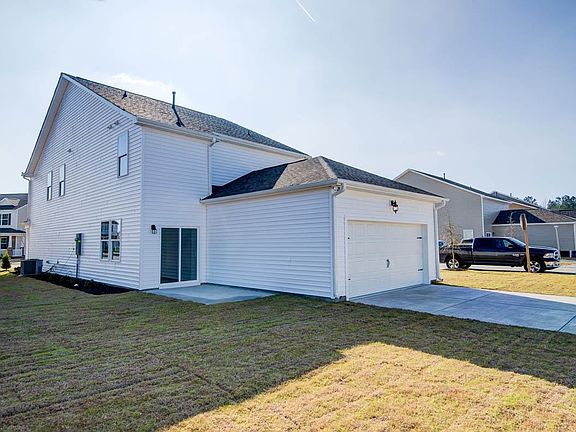 4th image of 809 James J Freeland Memorial Dr