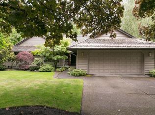 7049 SW Windemere Loop, Portland, OR 97225