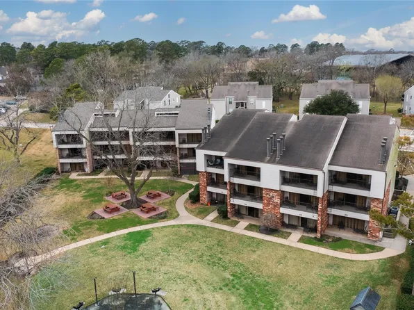 1000 April Sound Blvd, Montgomery, TX 77356