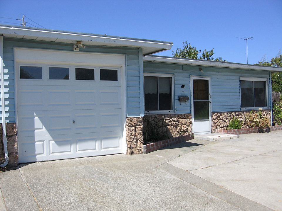 1st image of 315 Del Sur St