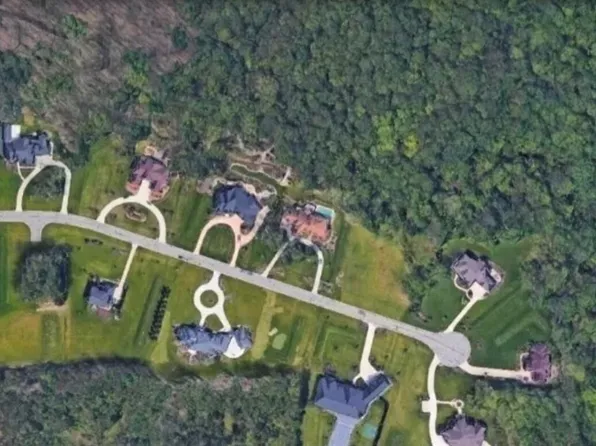 25454 Eagle Pointe, Columbia Station, OH 44028