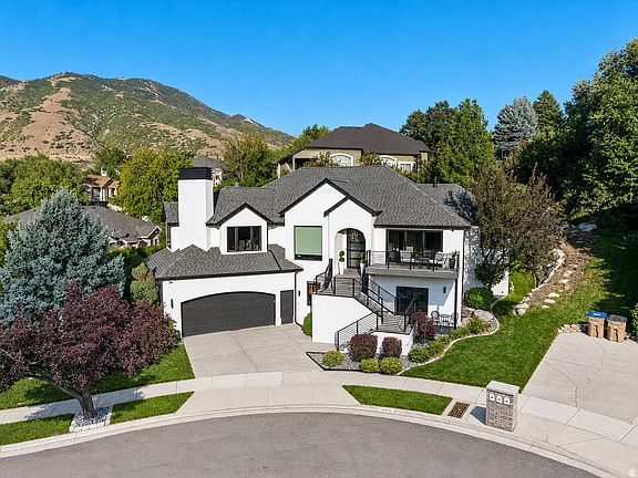3rd image of 13777 S Esther Ann Cir