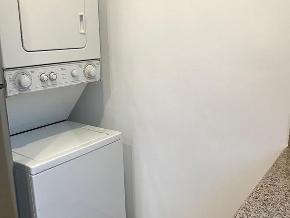 In Unit Washer Dryer
