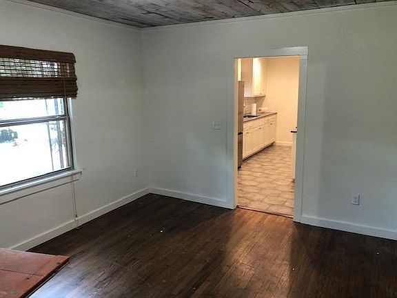 Dining Room looking into Kitchen