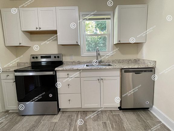 3rd image of 1504 W Florida St
