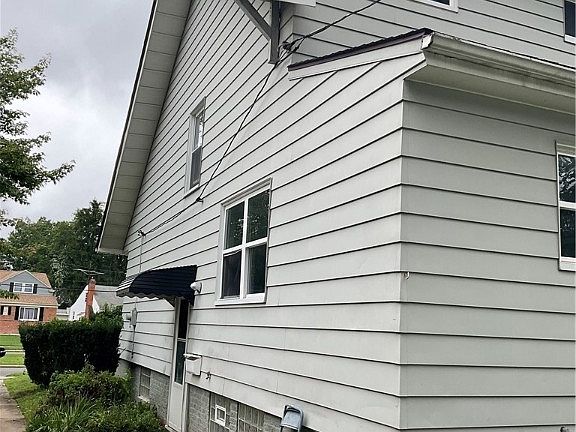2nd image of 1315 S Belvoir Blvd