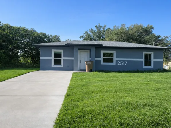 2517 56th St SW, Lehigh Acres, FL 33976