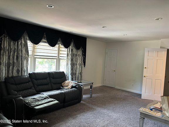 4th image of 175 Barlow Ave Floor 2