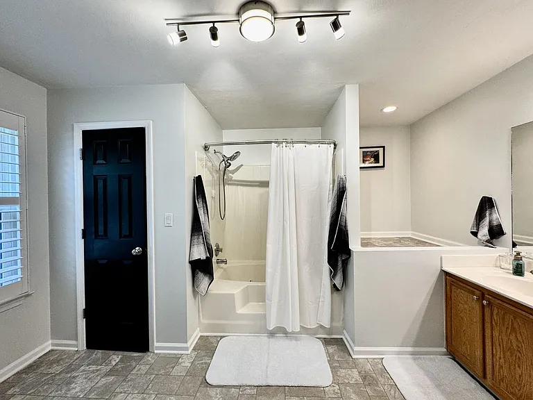 2337 Esplanade Dr — Photo 32