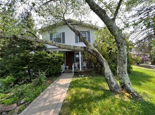 101 Northumberland Dr, Irwin, PA 15642