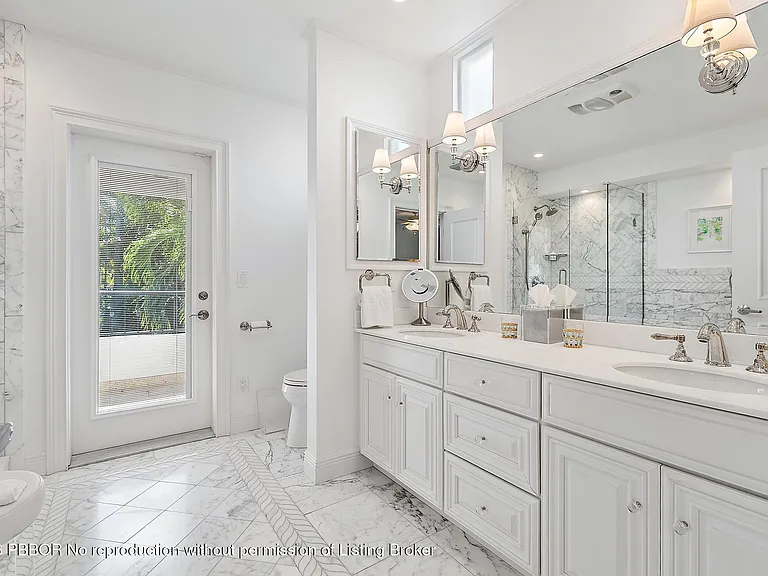 240 Seabreeze Ave — Photo 15