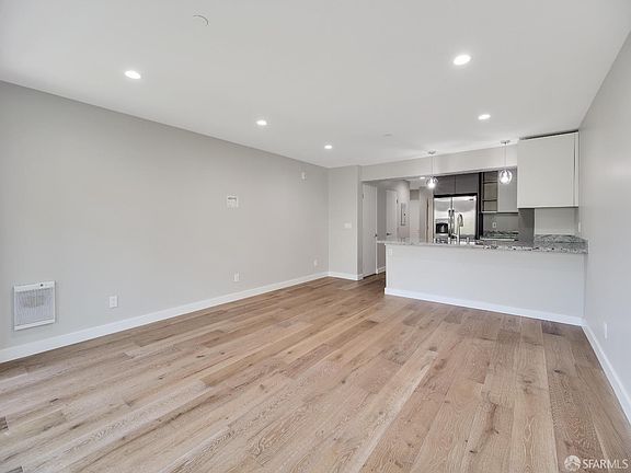 3rd image of 1856 Pacific Ave #3