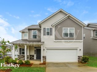 9217 Evans Creek Ct, Charlotte, NC 28215