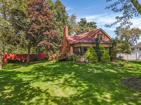 336 Chestnut Ridge Rd, Rochester, NY 14624