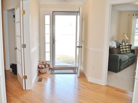 2nd image of 119 Brody Ln #0