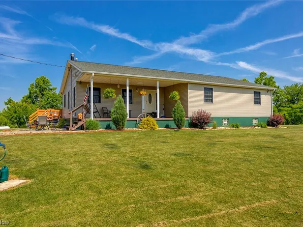 73000 Beech Spring Rd, Martins Ferry, OH 43935