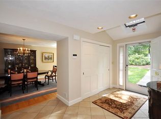 40 Old Stagecoach Rd, Bedford, MA 01730