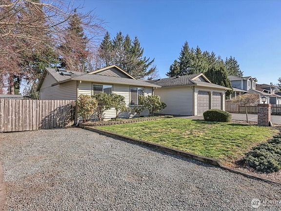 2nd image of 607 Bathke Ave