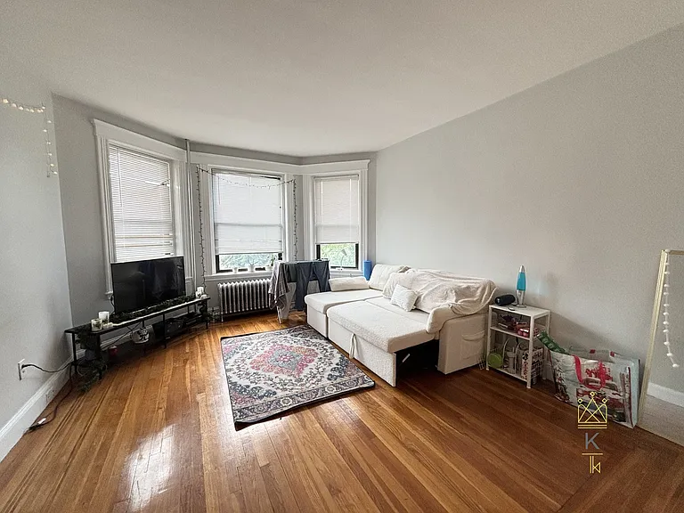 175 Harvard St #2 — Photo 3