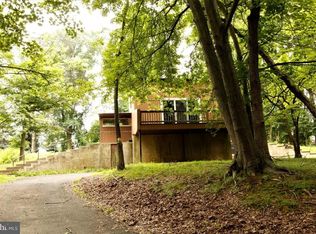 1560 Fieldwood Rd, Southampton, PA 18966