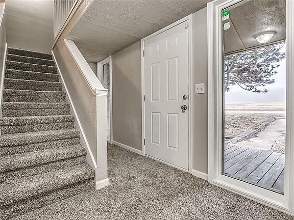 2nd image of 1828 Yorktown Cir
