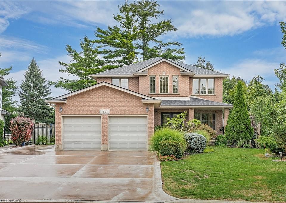 1st image of 52 Archwood Cres