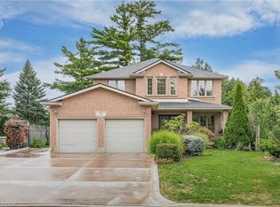 52 Archwood Cres, Cambridge, ON N1T2A6