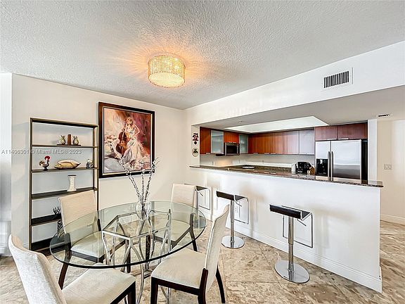 5th image of 16699 Collins Ave APT 4005