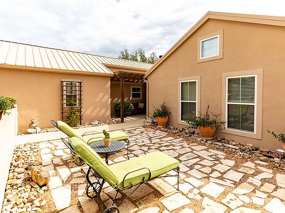 2nd image of 709 Oak Valley Dr