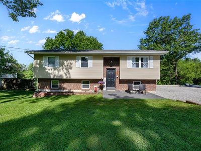 500 Flucom Mdws, De Soto, MO, 63020