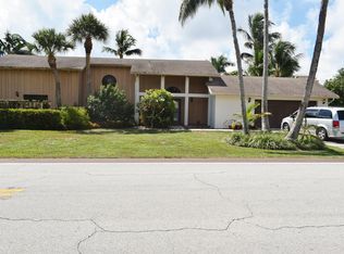 298 NE 2nd St, Boca Raton, FL 33432