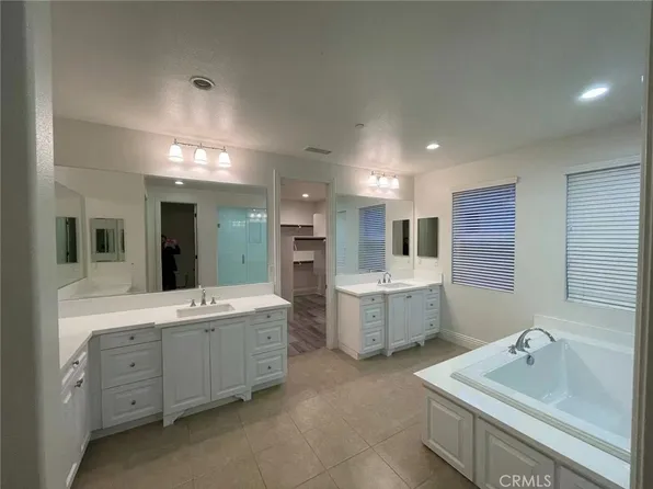 58 Windwalker Way, Tustin, CA 92782