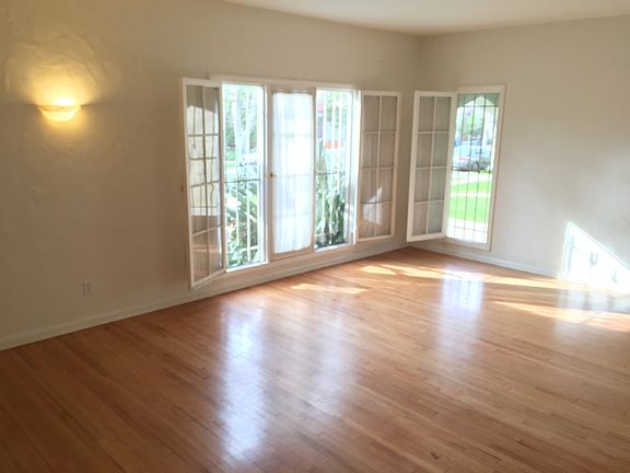 2nd image of 238 S Mansfield Ave