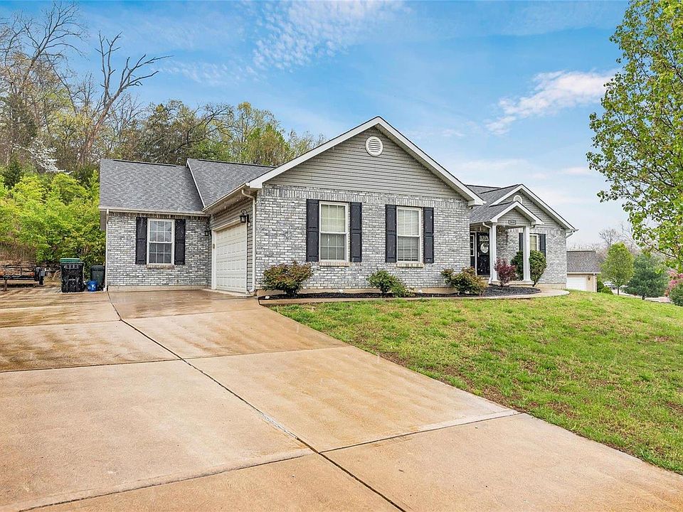 1st image of 3849 Olde Mill Dr