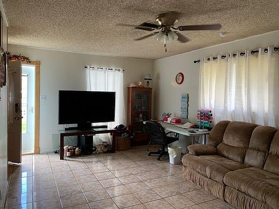 5th image of 709 W Leona St