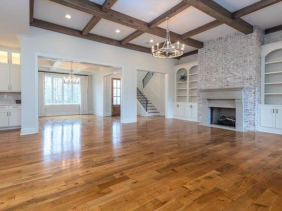 4th image of 1530 Shepherd Creek Ln