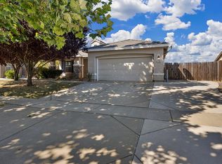 1796 Coffee Creek Way, Plumas Lake, CA 95961